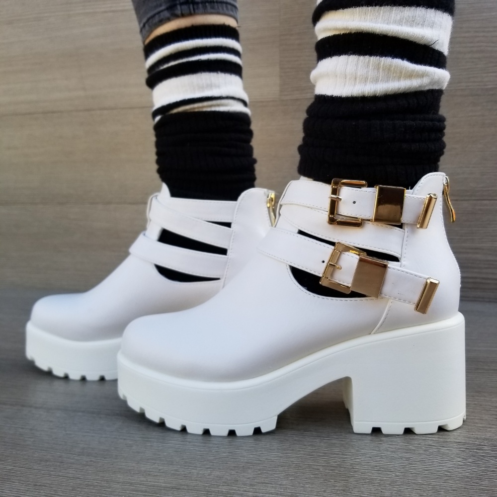 Chunky 90s Grunge White Ankle Spring Boots_2